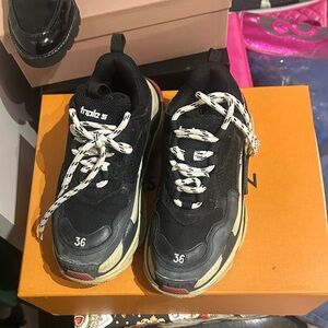 Balenciaga Black and Cream Athletic Shoes